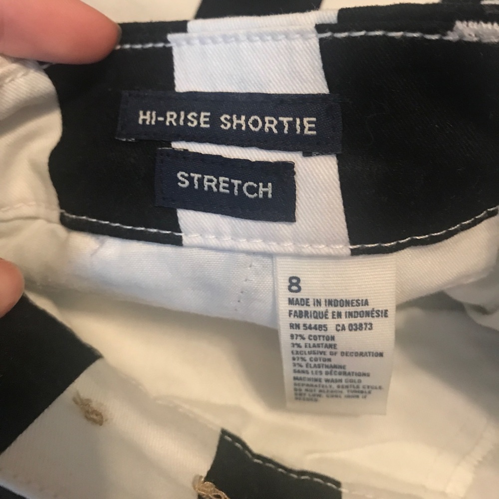 Shorts - Picture 4 of 4